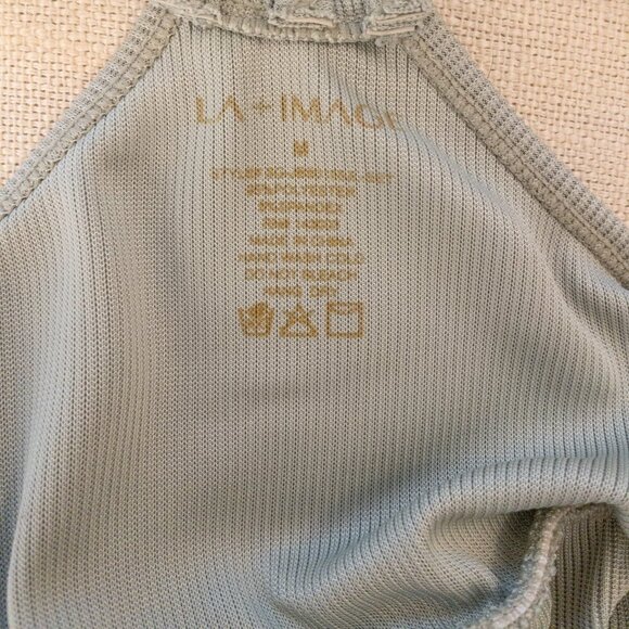 LA + IMAGE Sage Green Ribbed Sports Bra Crop Top – Size Medium | Strappy Back - Picture 3 of 3